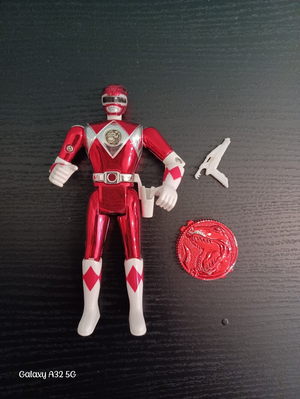 Bandai 1995 Vintage Power Rangers Red Ranger Action Figure w/ Gun, & Power Coin